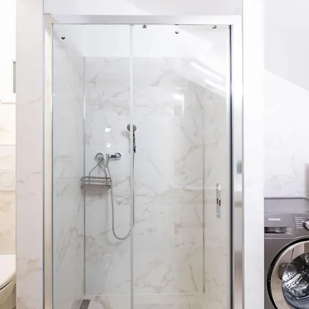 Cozy - New - Modern Apartamento