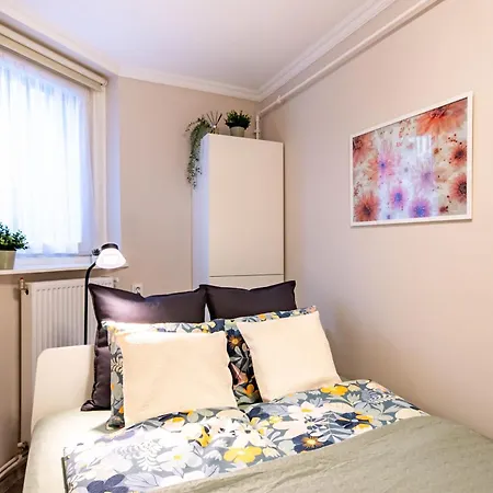 Cozy - New - Modern * Boedapest