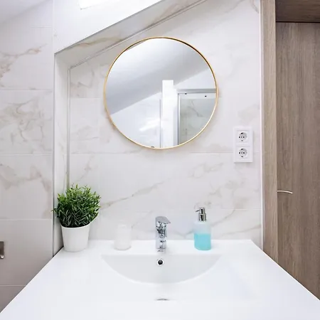 Cozy - New - Modern Budapest